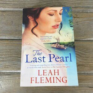 Last Pearl by Leah Fleming (2016, Trade Paperback)
